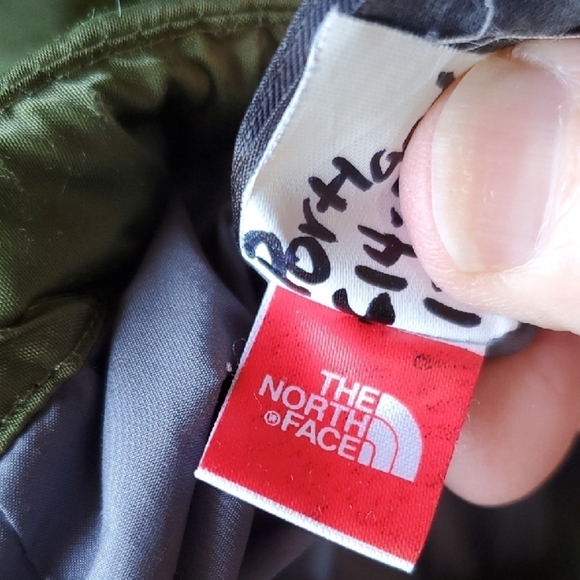 The North Face Aconcagua Olive Green 550 Fill Puffer Jacket - Picture 10 of 11
